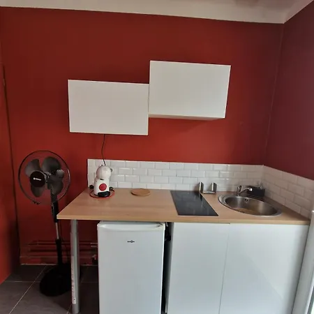 L'oree Des Pins Apartment