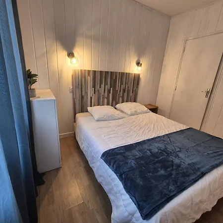 L'oree Des Pins Apartment