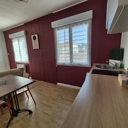 L'oree Des Pins Apartment *